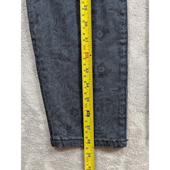 CAbi Curvy Skinny Jeans Womens Size 8 Blue Stretch Floral Print Comfy Casual - Picture 6 of 10